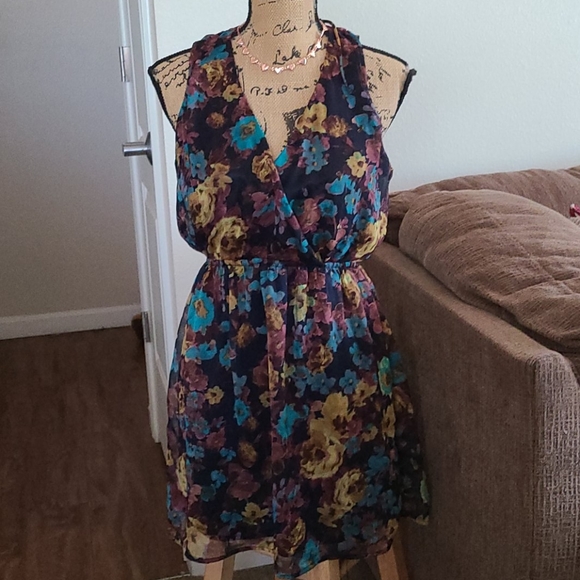 Forever 21 Dresses & Skirts - Forever 21 adorable dress